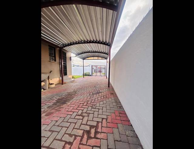 3 BEDROOM HOUSE FOR SALE IN FLEURHOF